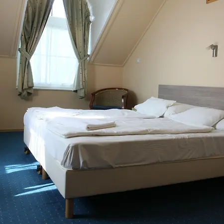 Monopoly Hotel Balatonalmádi