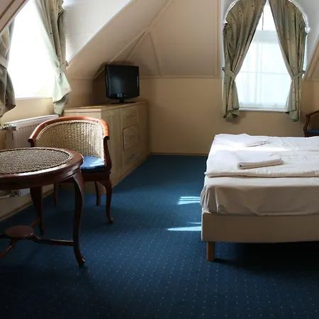 Monopoly 3* Balatonalmádi