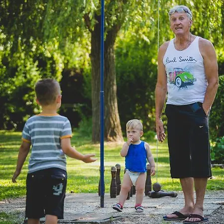 Monopoly ホテル 3*